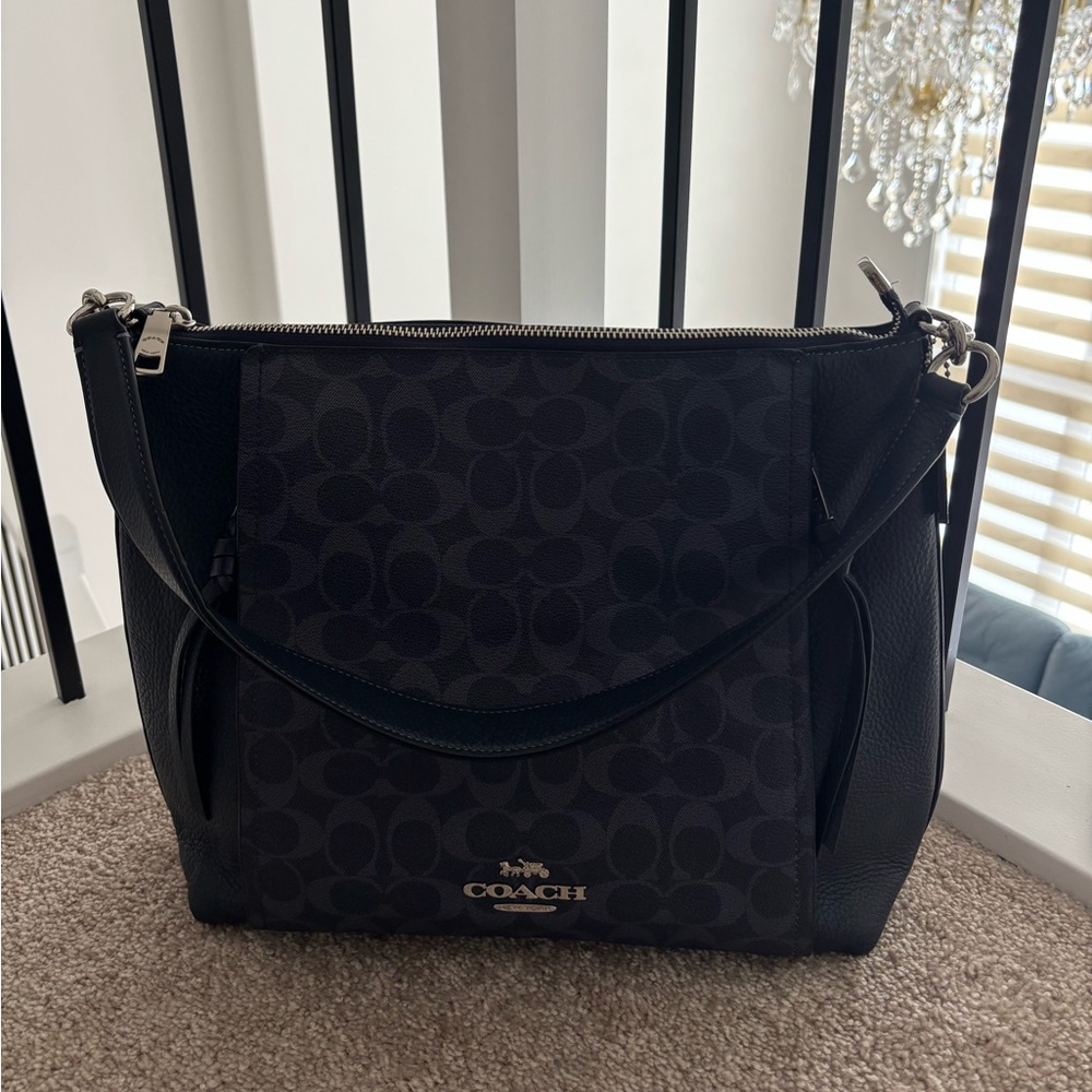 Coach Marlon Hobo Grained navy blue Leather Handbag
